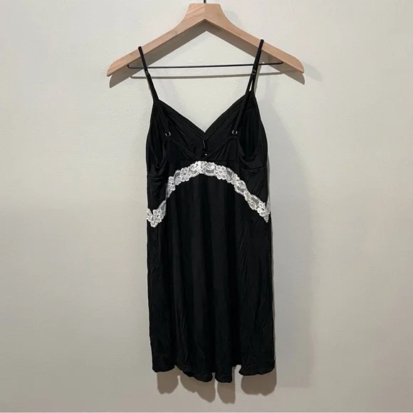 Vintage Victoria’s Secret Babydoll Slip Dress - Picture 4 of 4